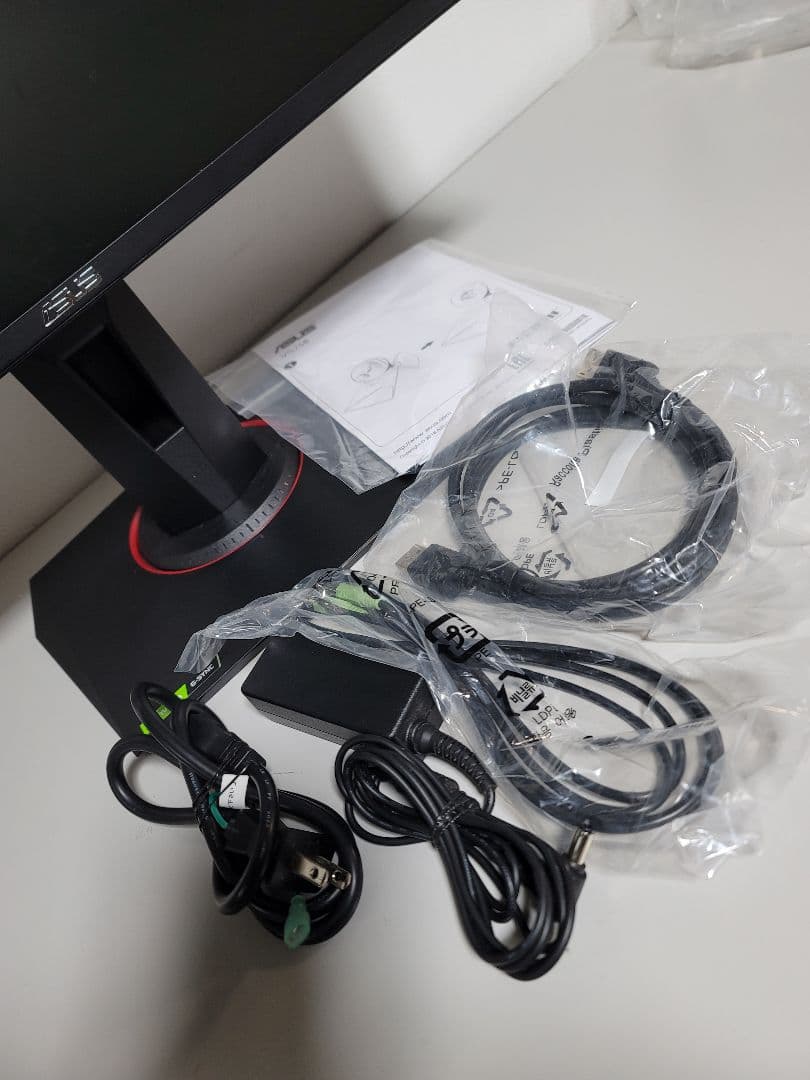 美品　ASUS VG258QR ゲーミングモニター 165Hz 24.5インチ