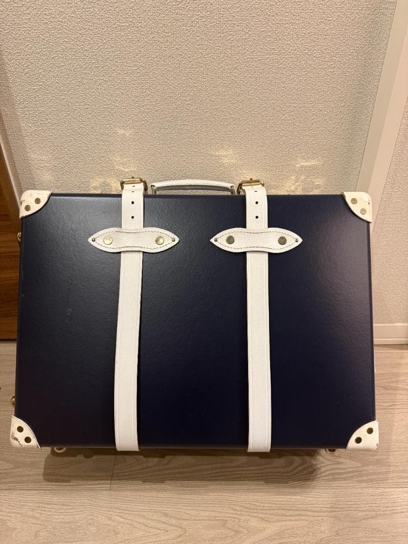 グローブトロッター　キャリーケース 　21インチ　サントリーニ限定モデル