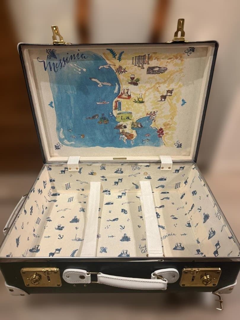 グローブトロッター　キャリーケース 　21インチ　サントリーニ限定モデル