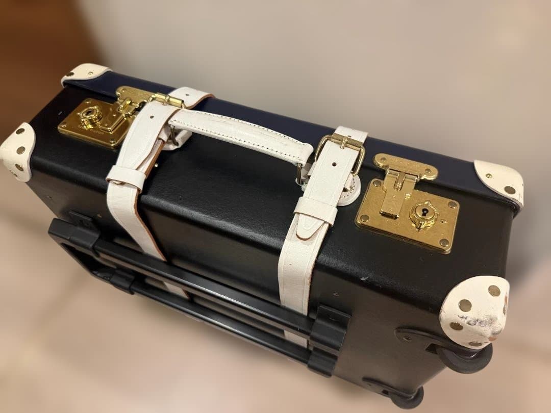 グローブトロッター　キャリーケース 　21インチ　サントリーニ限定モデル