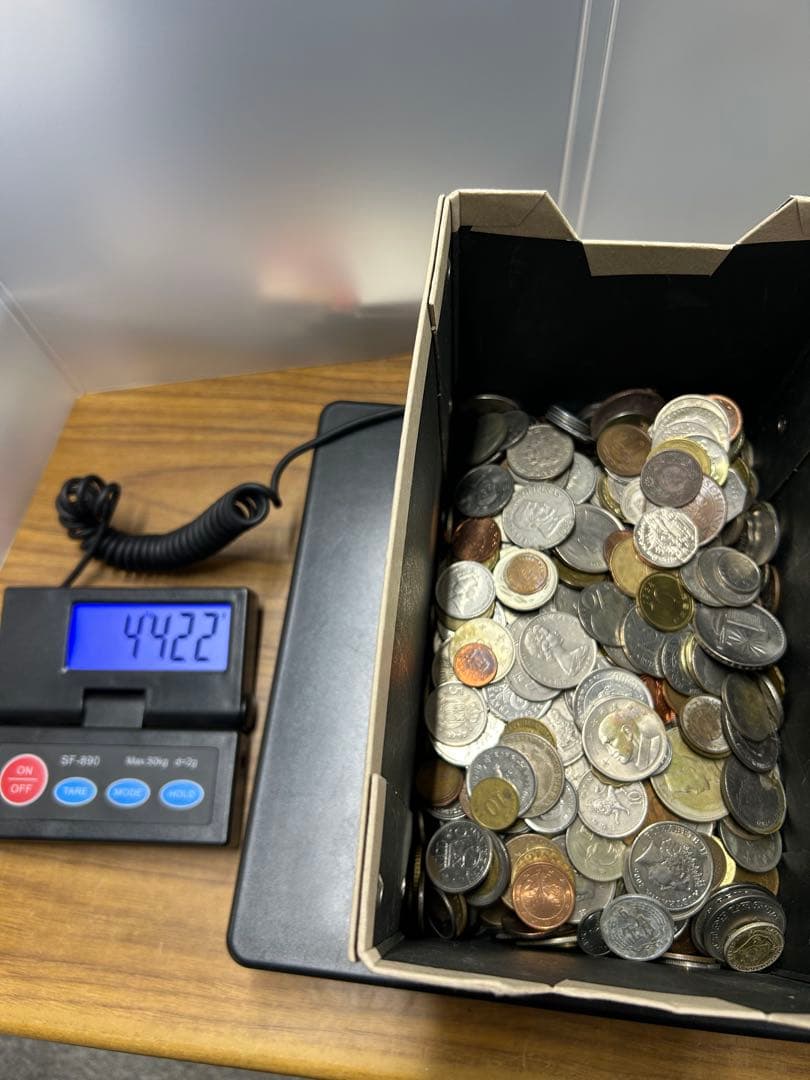 I*】様 外国まとめ　約4.2kg　外貨　外国　硬貨　まとめ売　大量