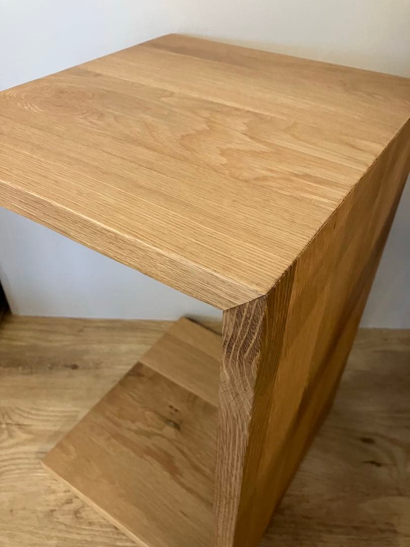 オーク無垢材　サイドテーブル　新品