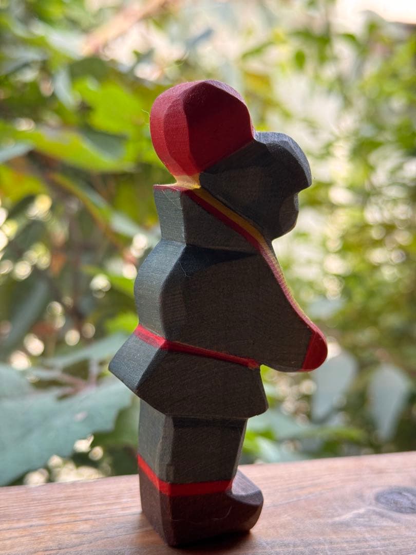 オストハイマー　サーミの子ども　ドイツ　木のおもちゃ