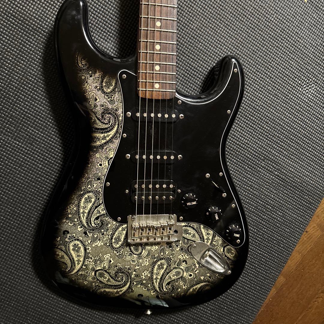Fender Japan ストラトキャスター ブラックペイズリー 30本限定品
