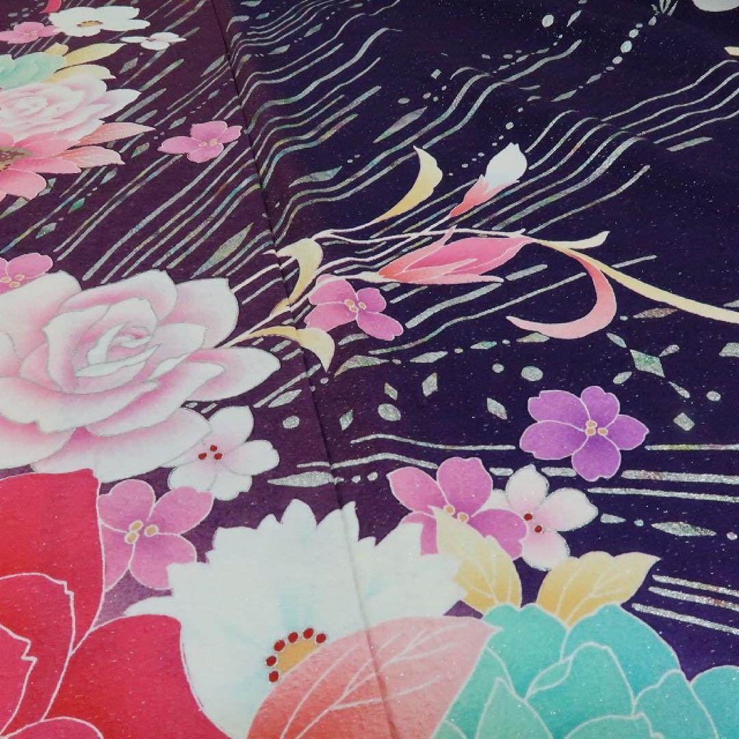 ヒロりん✺美品 正絹 銀通し 刺繍 蝶 薔薇 トール振袖 着物 A1744