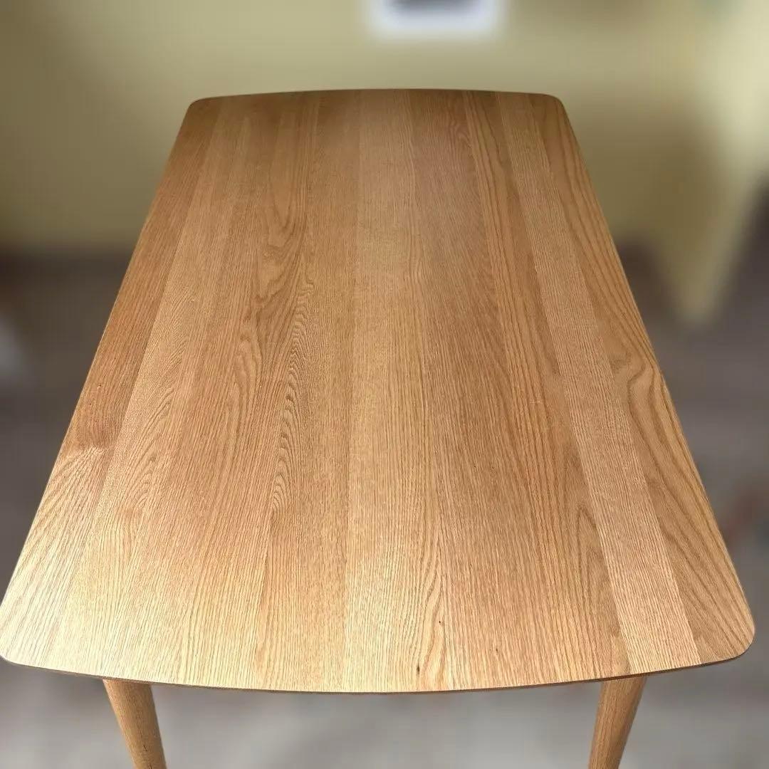 【美品　送料込】大塚家具　ダイニングテーブル135c m×80cm ウレタン塗装