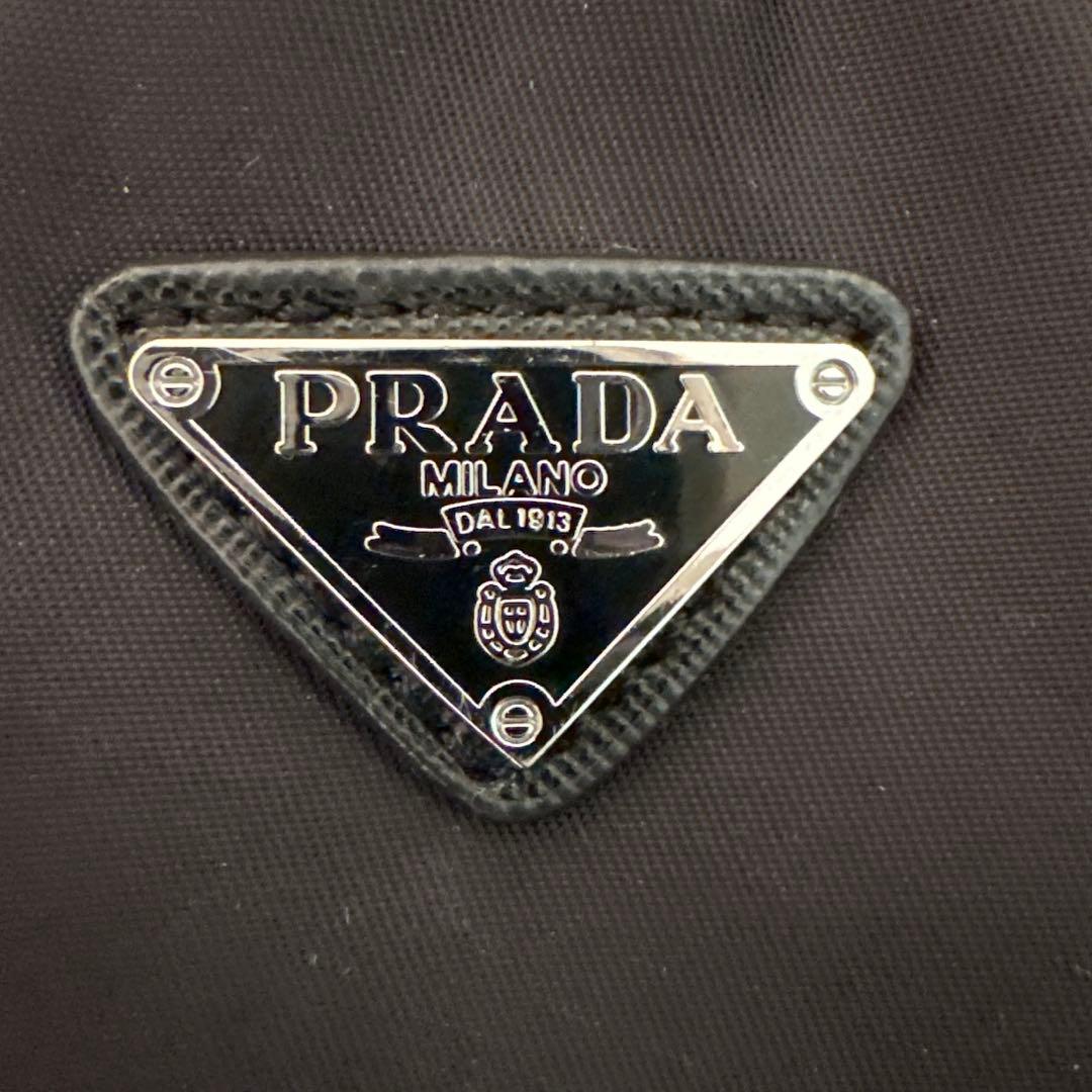 プラダ　・イヤホンケース