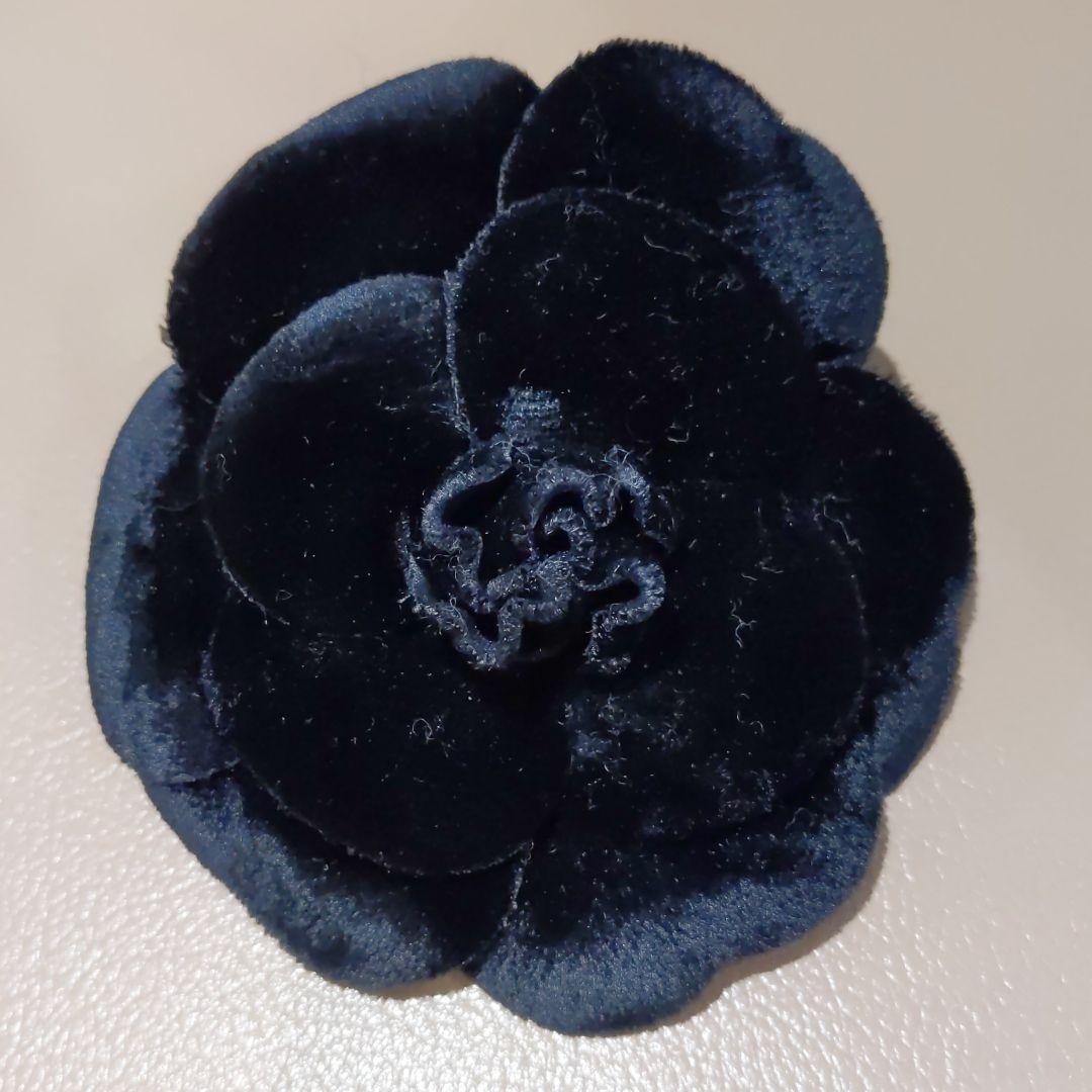 CHANELカメリアコサージュ