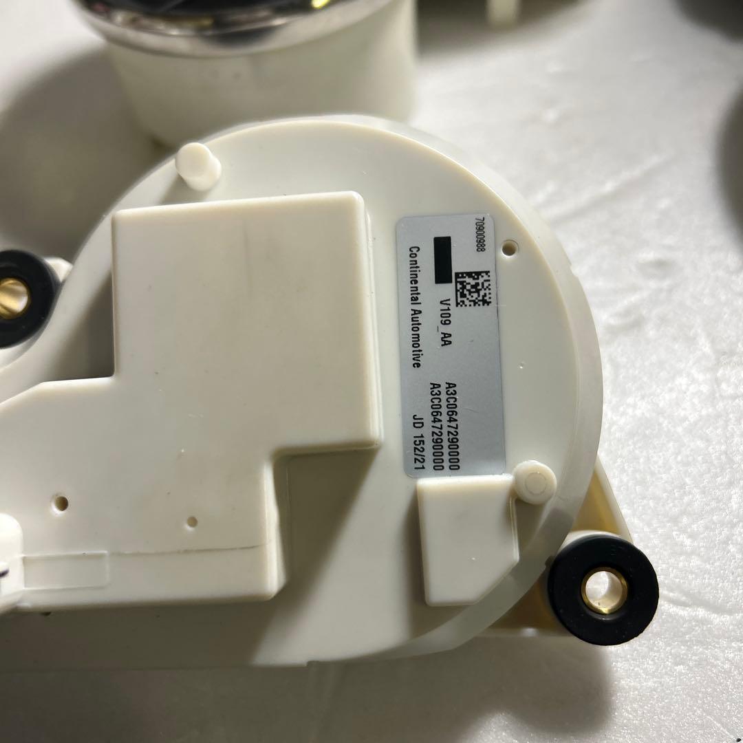 HD ストリートグライド、ロードグライドCVOスピードメーター撤去品