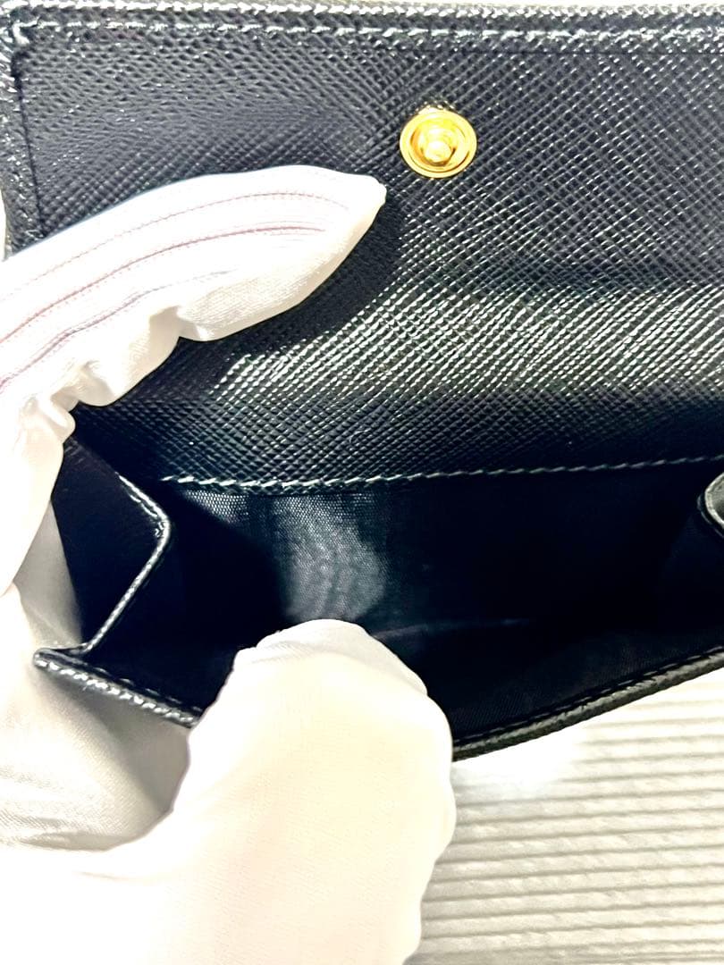 PRADA 1MH043 サフィアーノトライアングル 三つ折り財布
