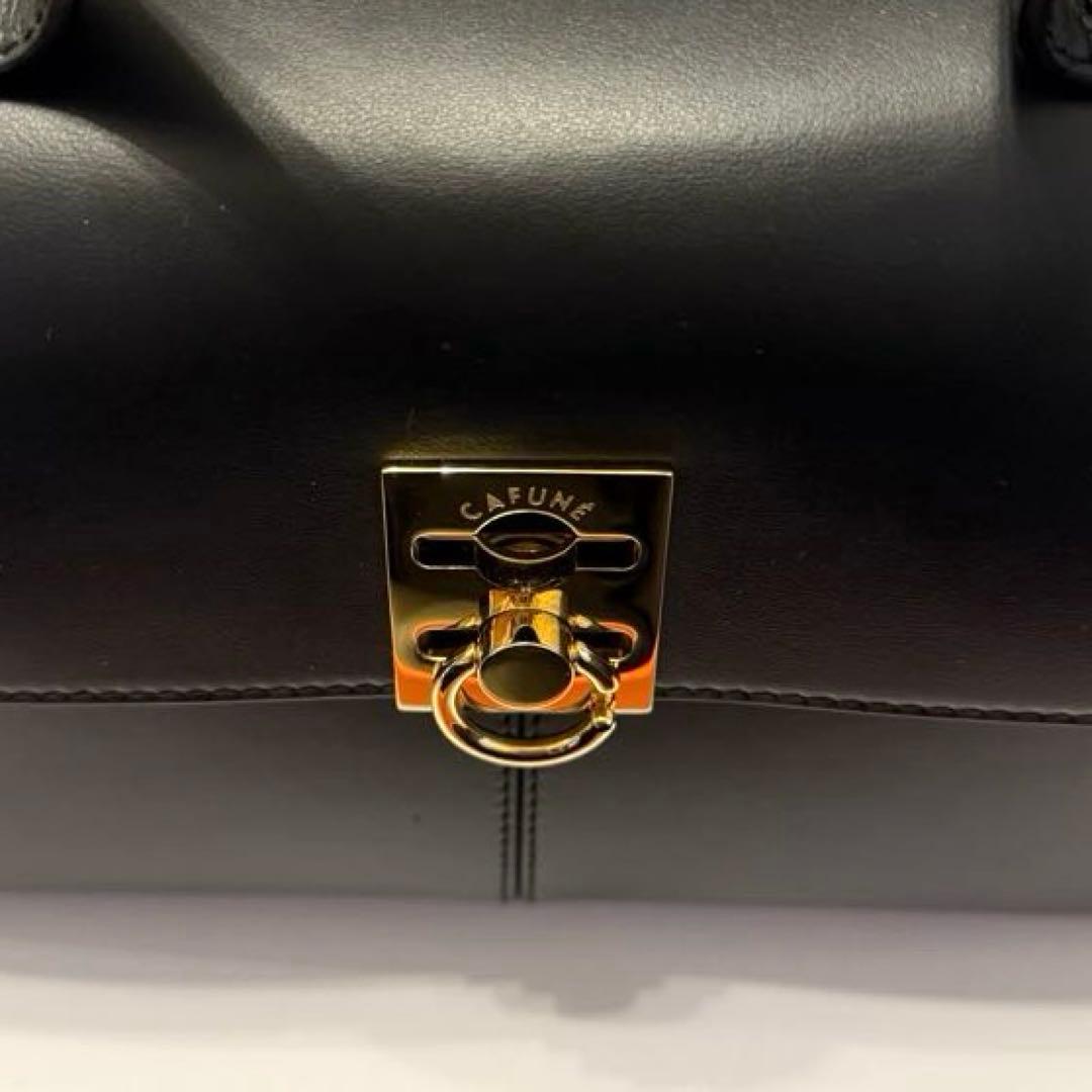【美品】CAFUNE カフネミディアムスタンスバッグ　　黒