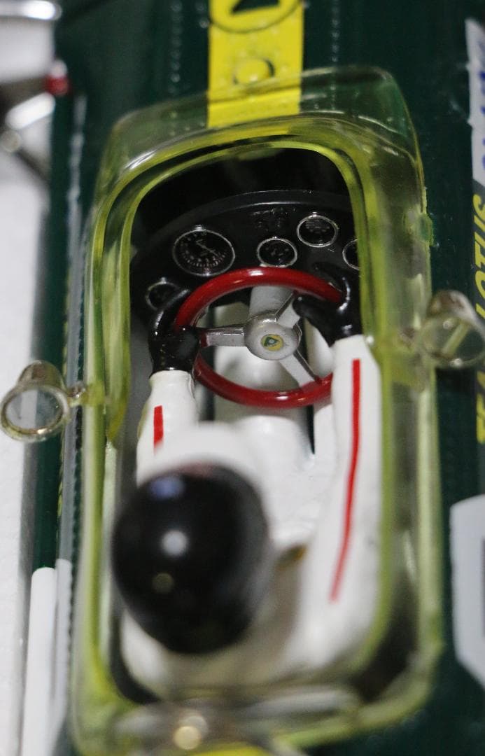 Quartzo１/１８ クラシックモデル　ロータス４９　１９６７ジム・クラーク
