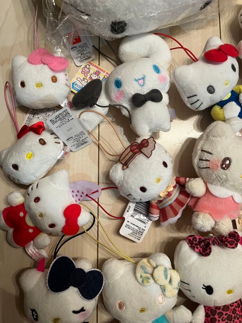 サンリオ キティ ぬいぐるみ マスコット ハローキティ 大量 まとめ売り 雑貨
