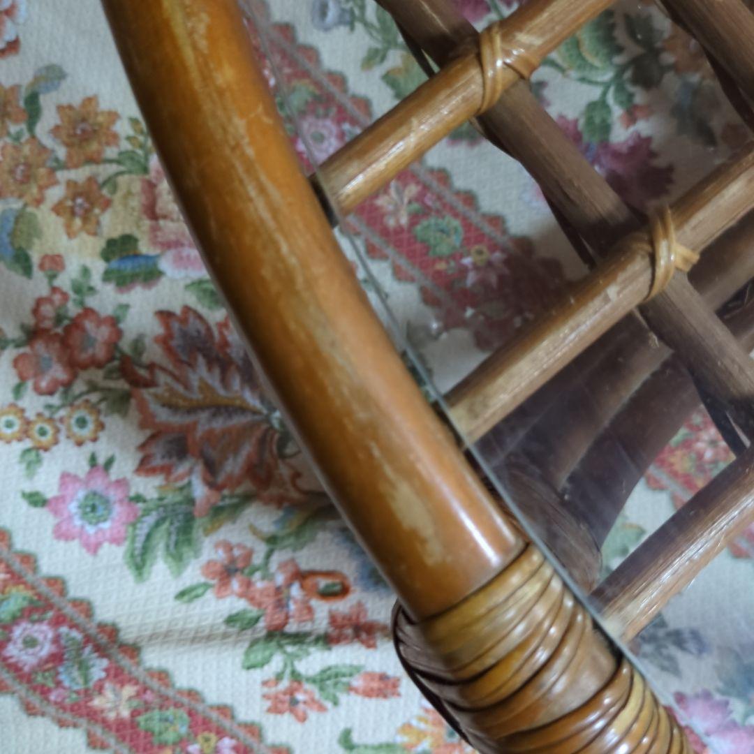 レトロ　ラタン製 円形座卓 メッシュデザイン　　直径９０センチ　高さ３５センチ