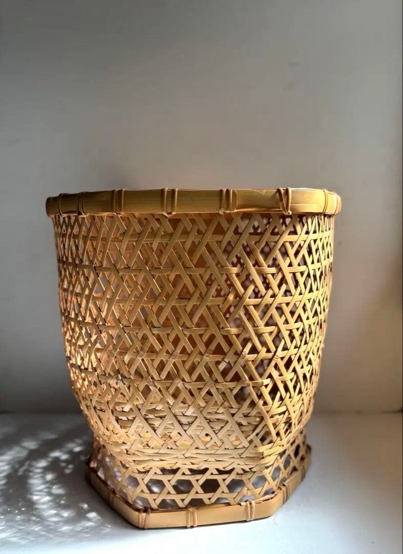 689 民芸 工芸 竹細工 竹かご 六角かご 脱衣カゴ 籠 インテリア 美品