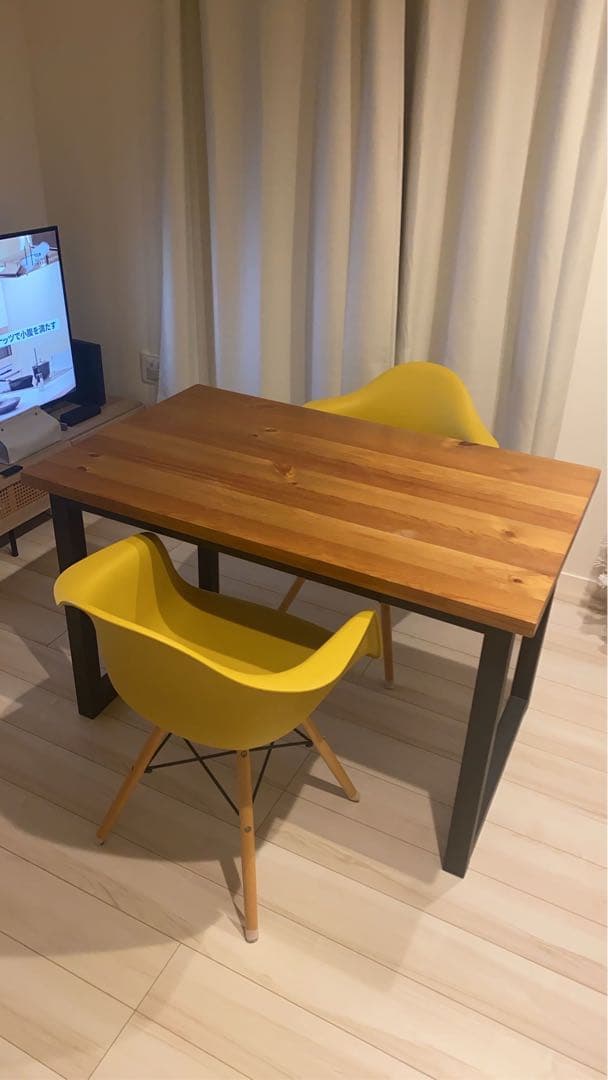 みみみ　椅子1脚