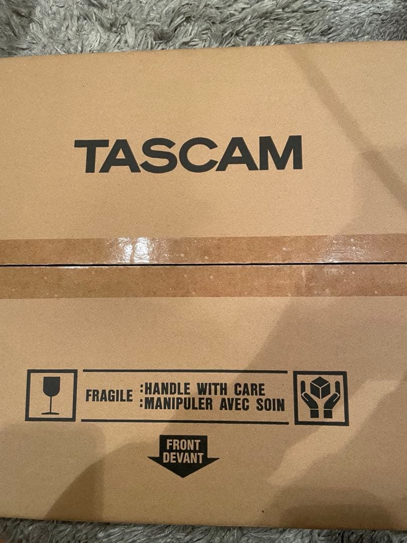 年末値下げ【ほぼ未使用】TASCAM AV-P250S 電源コンディショナー