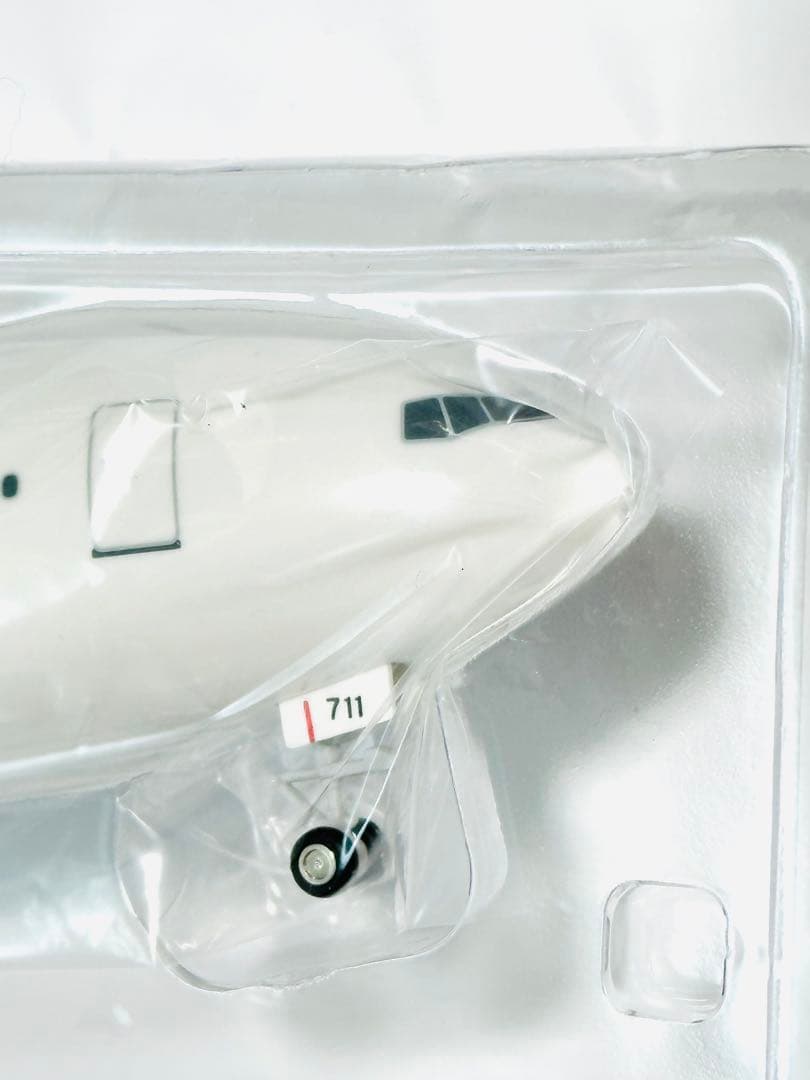 JALUX 1/200 777-200ER 日本航空　未組立品