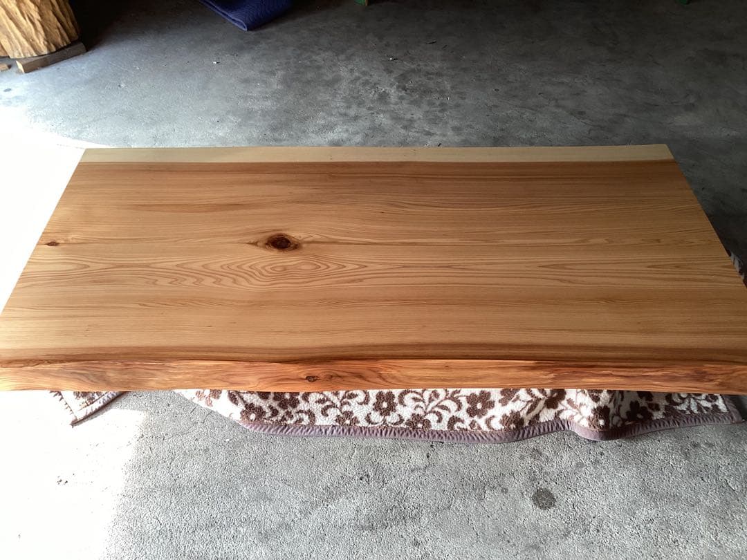 こー　日光杉　一枚板　テーブル　塗装済　天板のみ　　　　杉