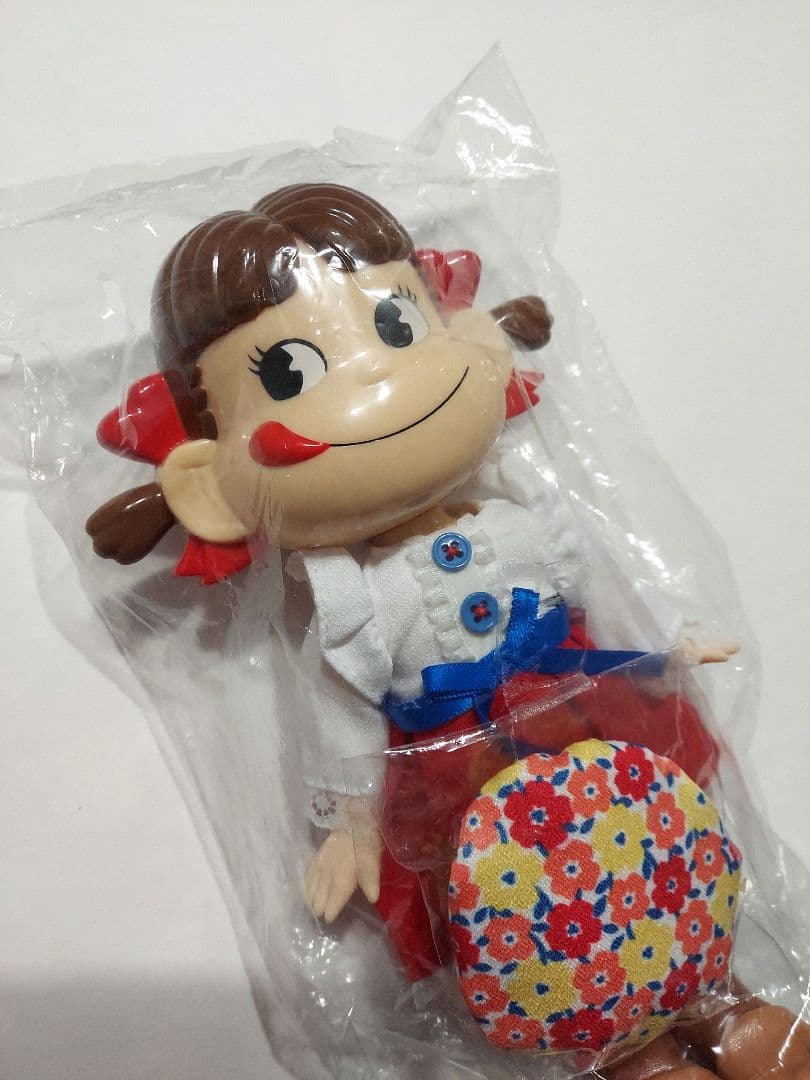 ペコちゃん 人形 お座りペコちゃん人形 フィギュア