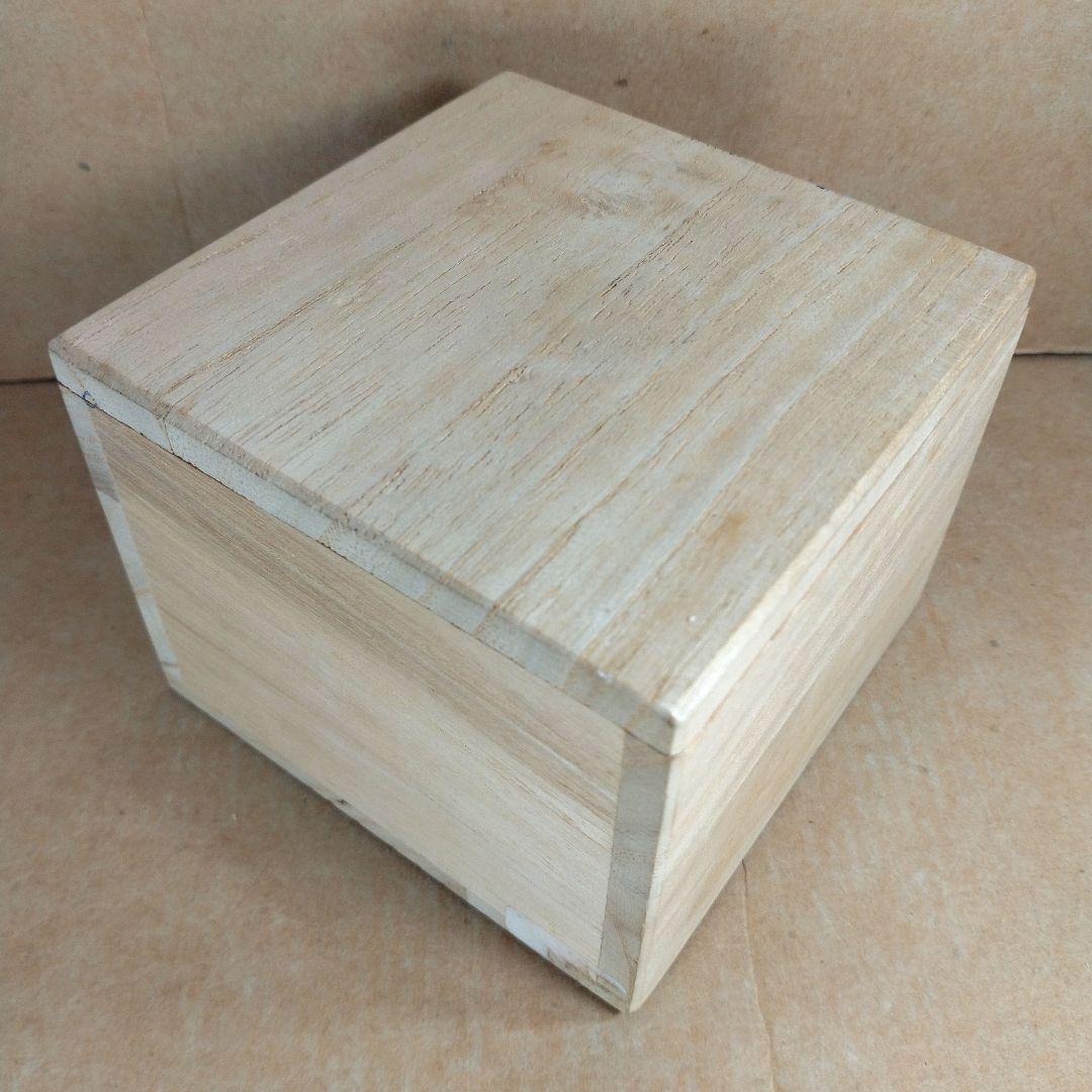 本人書付【本物保証】金城次郎 ぐい呑(壷屋焼 笑魚文ぐい呑）共箱 栞 人間国宝