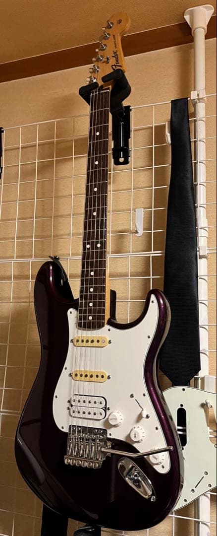 限定値下げ　Fender standard stratcaster SSH