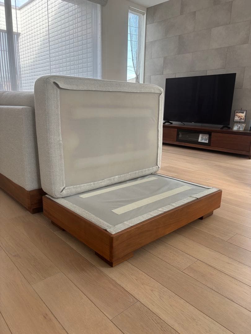 Nance Cheng 大塚家具　テスタ　ソファーとセット　オットマン