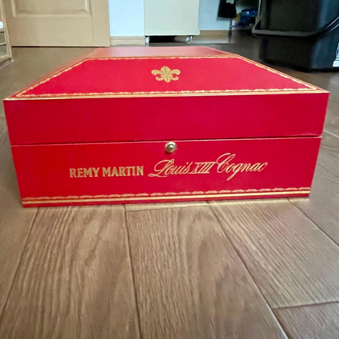 レミーマルタン ルイ13世 バカラ 空瓶