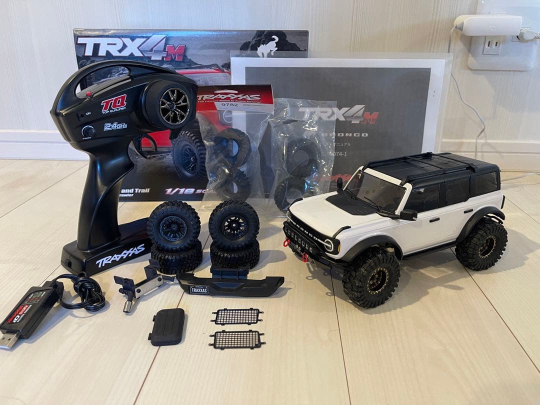 トラクサス　TRX4M ブロンコ　美品　フルカスタム　4×4