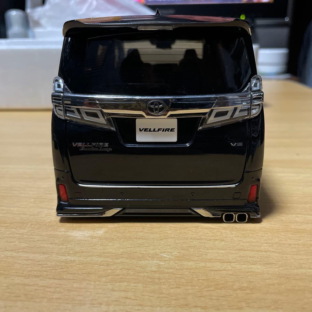 ヴェルファイア　1/18