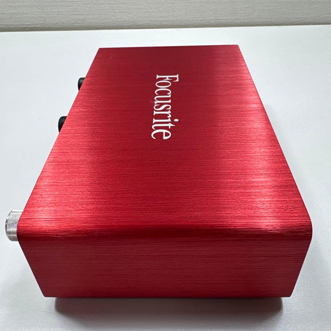 良品　Focusrite Scarlet t 2i2 オーディオインターフェース