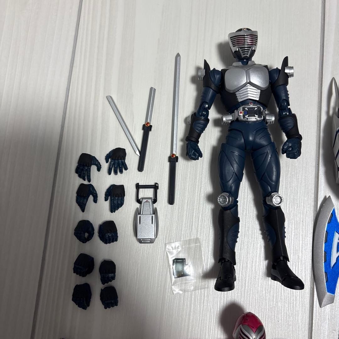 ファギュアーツ　龍騎ブランク、ライア、タイガ　3種