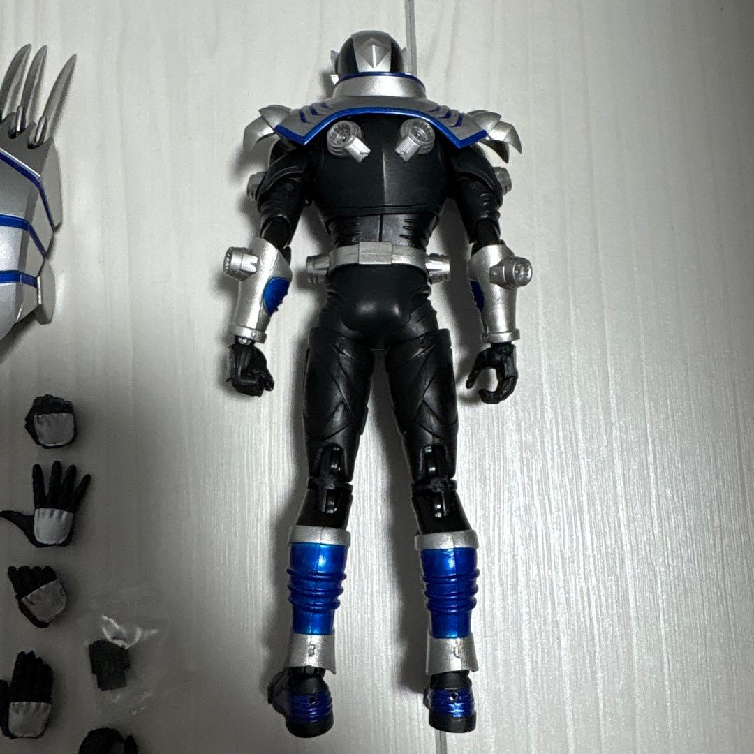 ファギュアーツ　龍騎ブランク、ライア、タイガ　3種