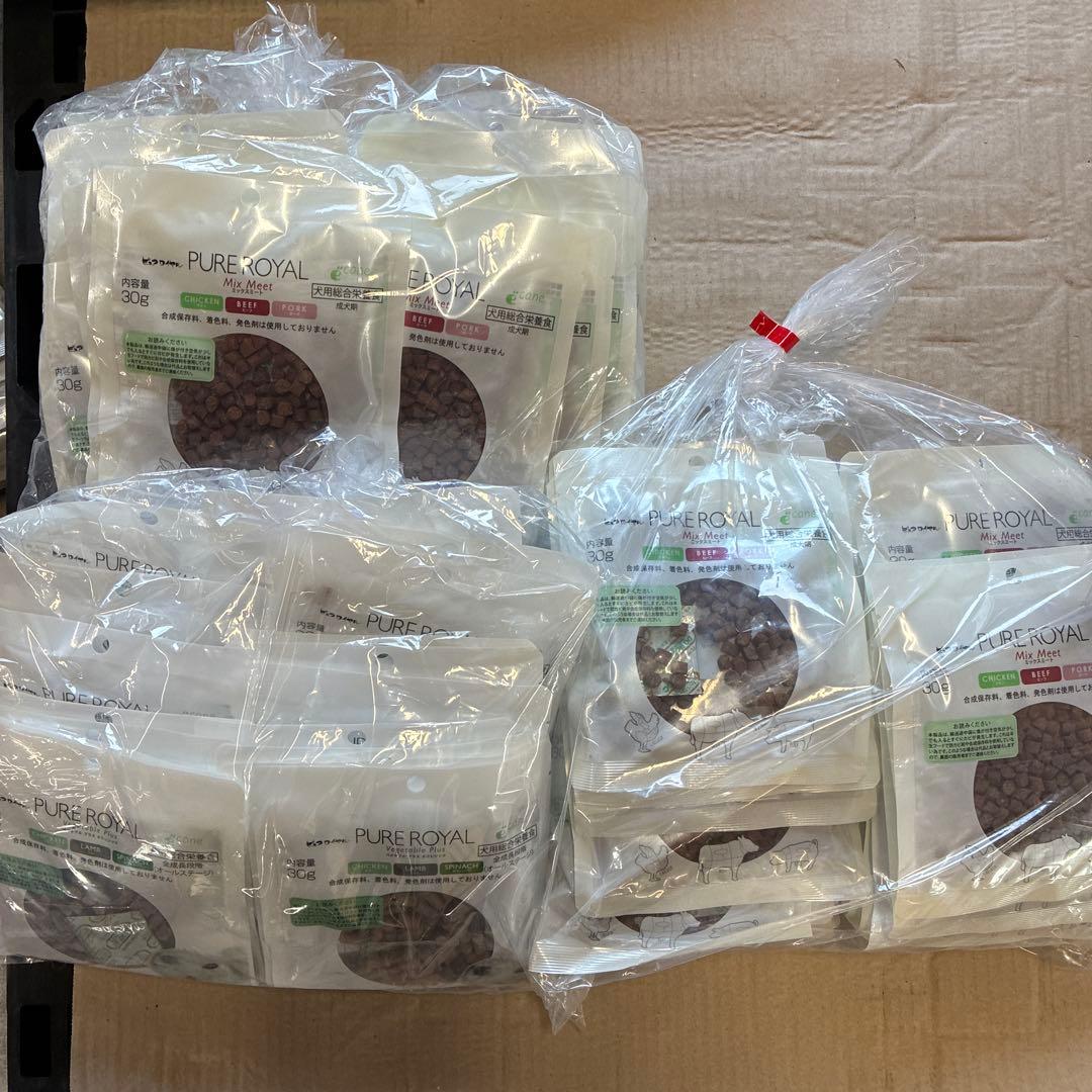 ピュアロイヤル　ほうれん草とミックスミート　2700g