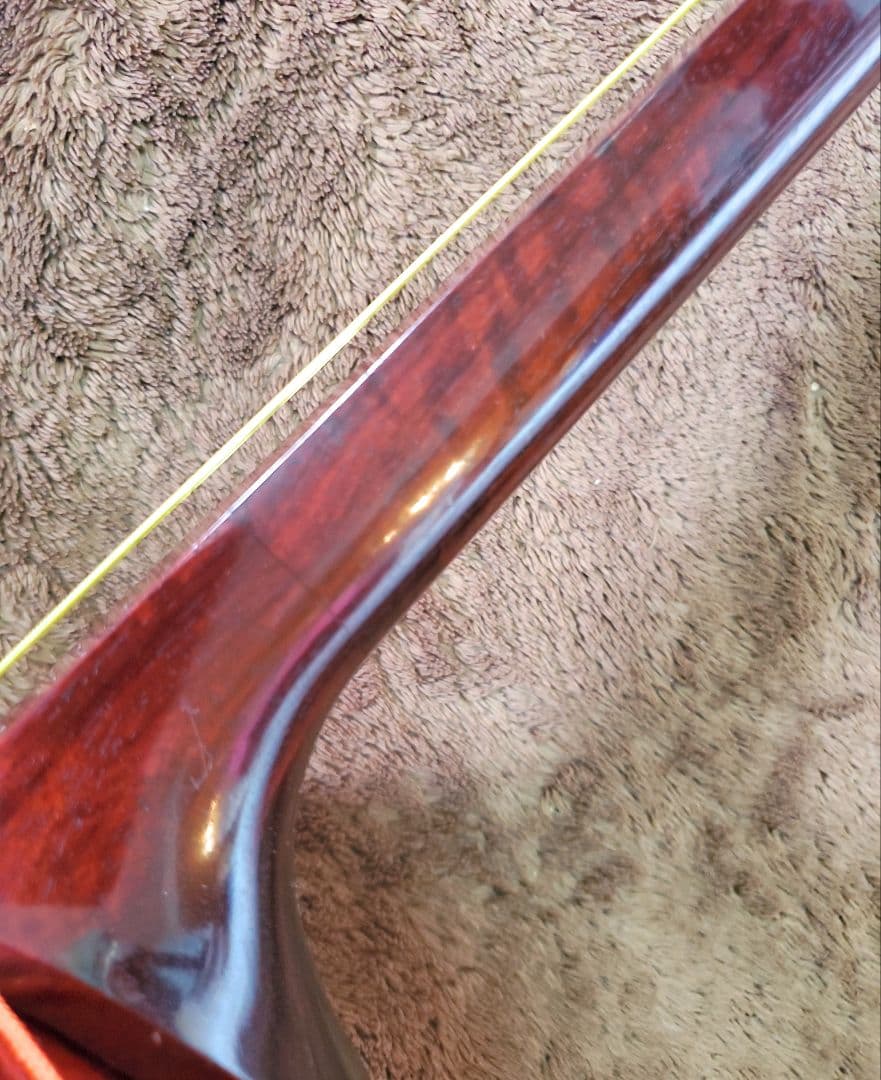 三味線　紅木 中棹 東さわり 撥 駒 長袋他 ケース付 皮破れなし 短棹 ５厘大