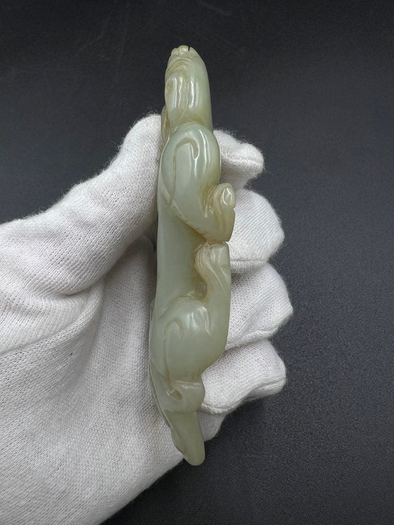 玉佩 玉製品 雕刻 根付 飾り物 中国古美術 重さ約64g