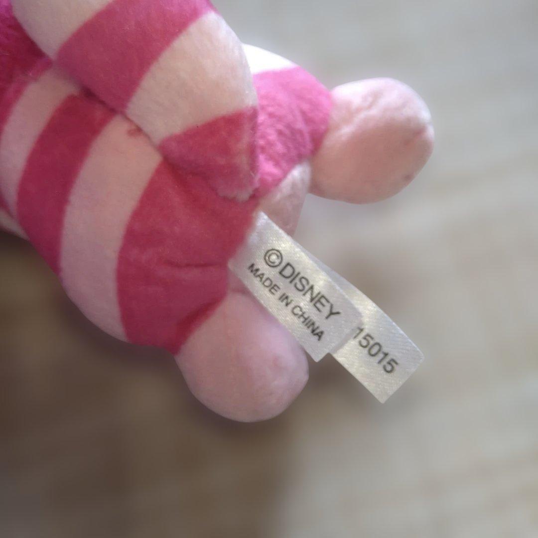 ディズニー不思議の国のアリス チシャ猫ぬいぐるみバッジキーチェーンセット