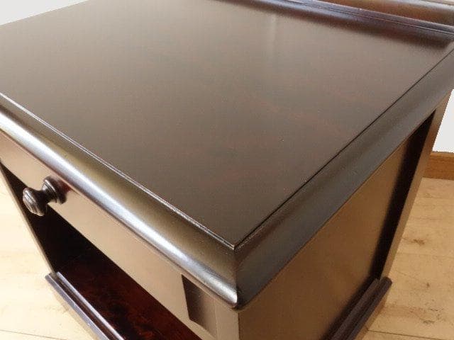 北海道民芸家具　ナイトテーブル　サイドテーブル　 再塗装済　ＵＳＥＤ