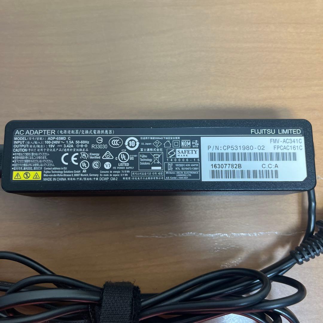 ホワイト、Windows 10 Pro、SSD 256GB、メモリ8GB