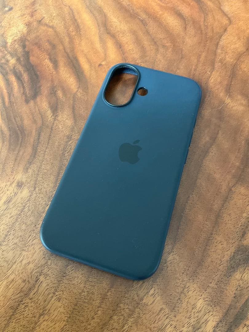 iPhone16 128GB BLACK 純正ケース付き 傷あり