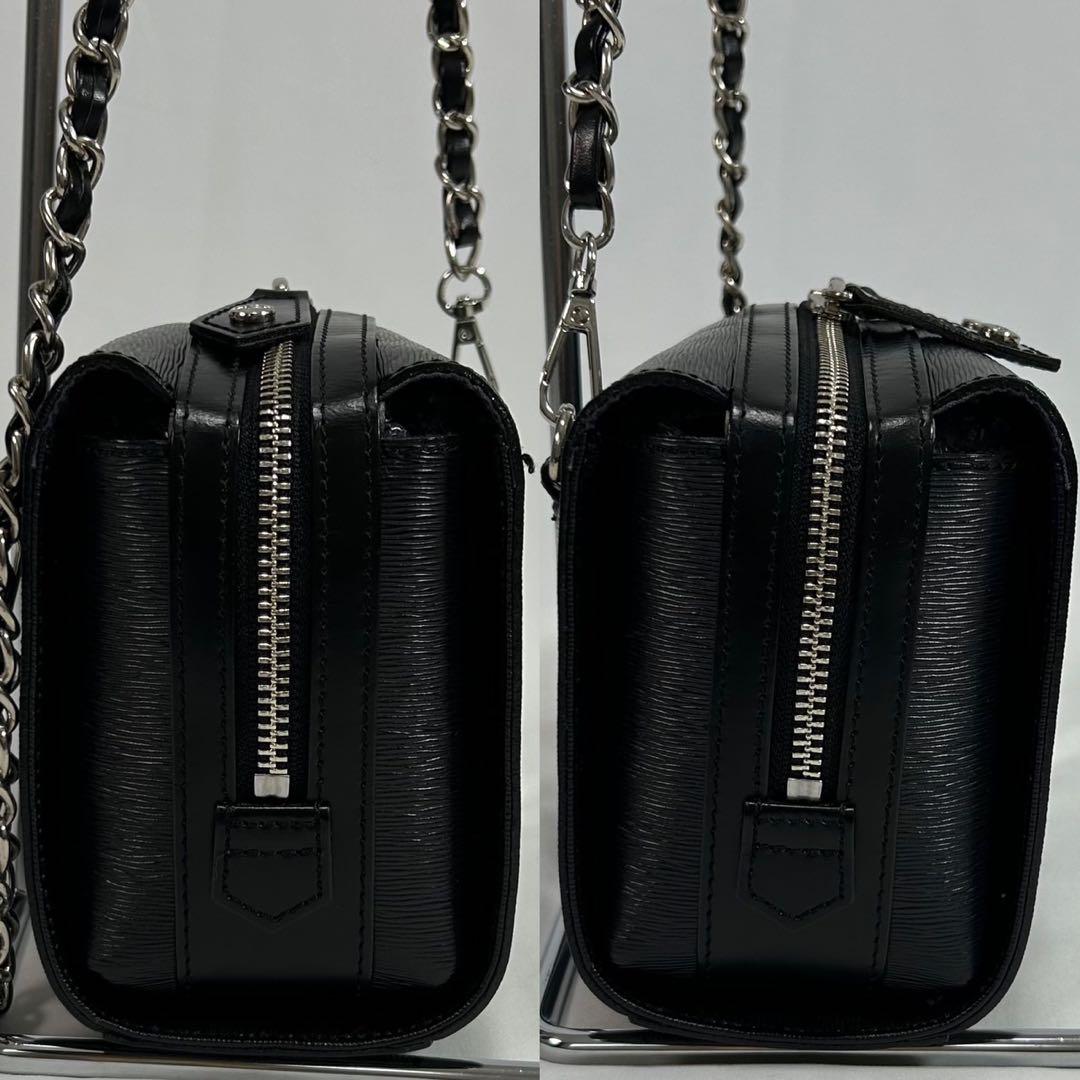 【未使用級】ヴィヴィアンウエストウッド ショルダーバッグ レザー オーブ 型押し