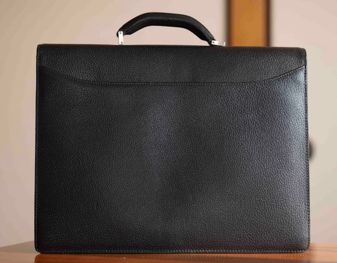 フェラガモ ブリーフケース 黒