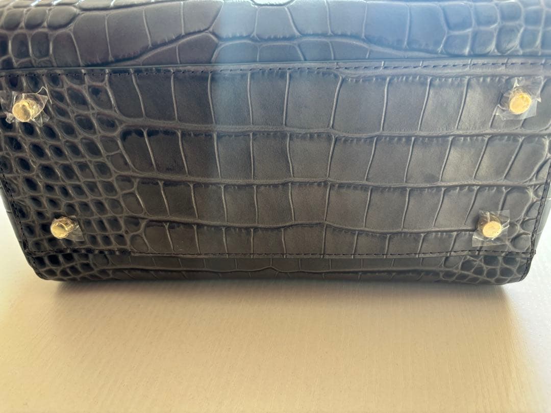 クロコダイル風 牛革バッグ