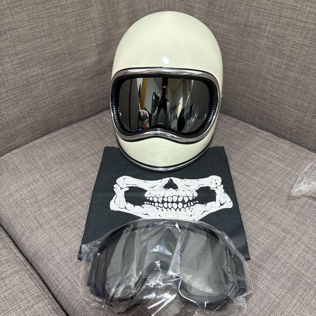 新品　スペースヘルメットXLサイズ　ホワイト　ゴーグル、ケース付きnobudz風