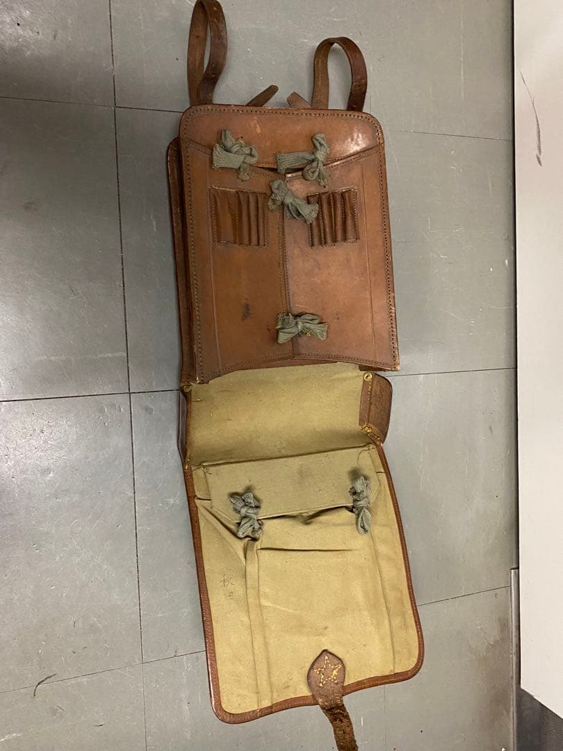 【美品 日本陸軍 将校？兵隊？下士官？ 背嚢】 戦前 当時物 旧日本軍 骨董品