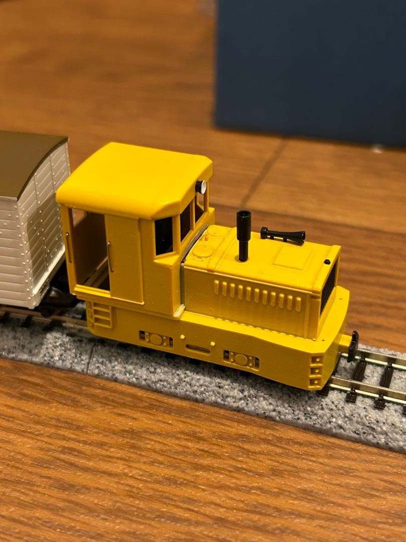 ミニトレインズ ディーゼル機関車&貨車4両