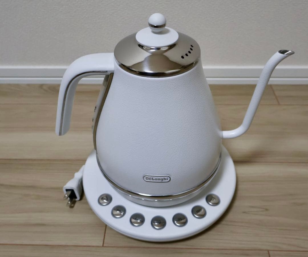 ⭐︎美品⭐︎ デロンギ 電気ケトル アイコナ KBOE1230J-W温度調整機能付き