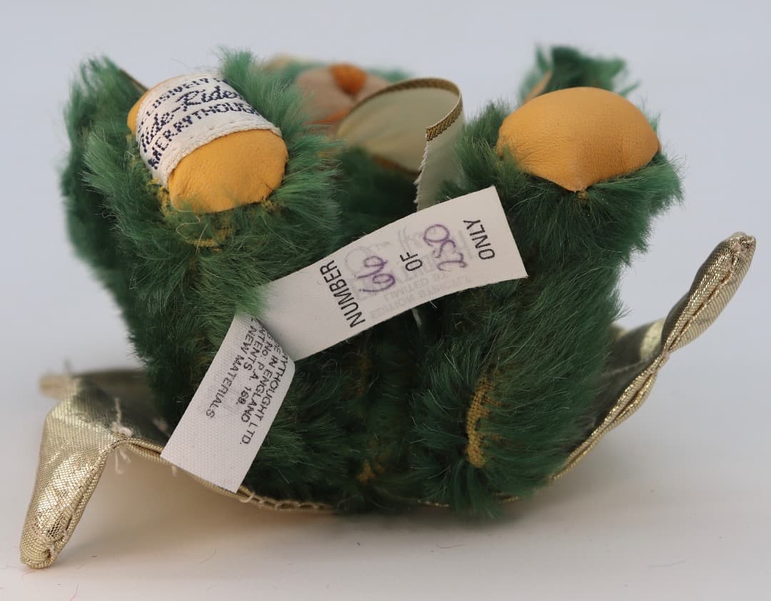 MerryThought 限定版 天使のクマ 緑