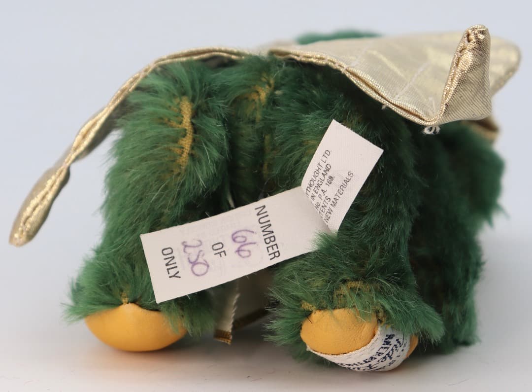 MerryThought 限定版 天使のクマ 緑