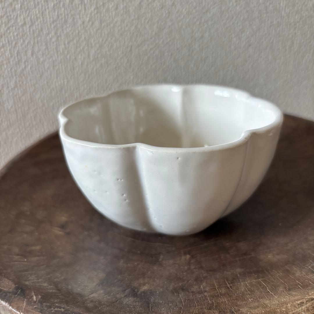 内田鋼一氏作 白釉bowl(輪花)